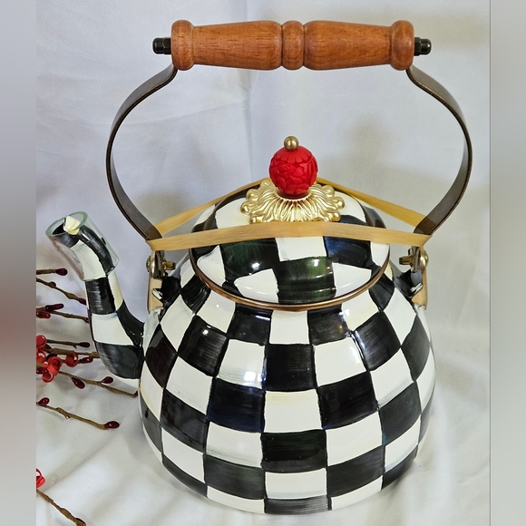 MacKenzie-Childs Other - Mackenzie Childs Courtly Check Teapot
